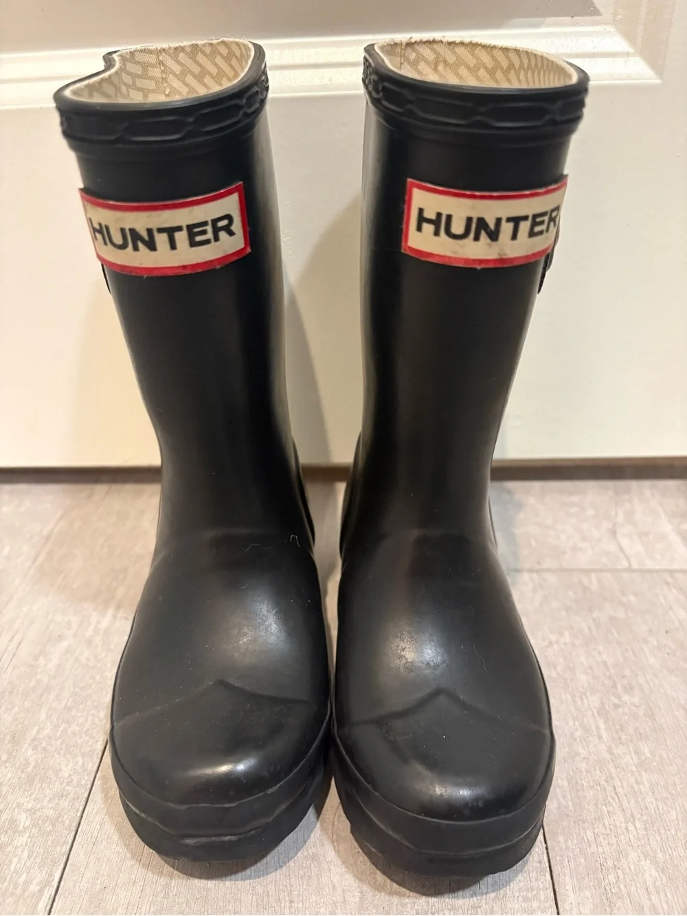 Hunter Black Rain Boots with Cream Sherpa Insert and Logo